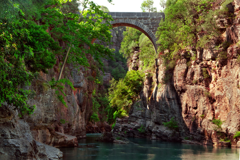 Köprülü Kanyon Tarihi Köprü Aşağıdan Görünüm
