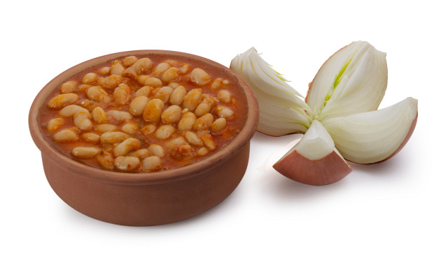 Esnafımıza Hediye Güveçte Kuru Fasulye ve Soğan Resmi Telifsiz ve Ücretsiz Resim